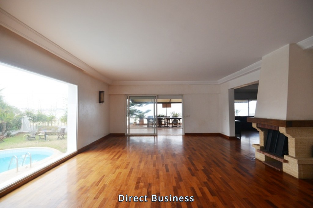 A Vendre – Villa balnéaire de 500 m²