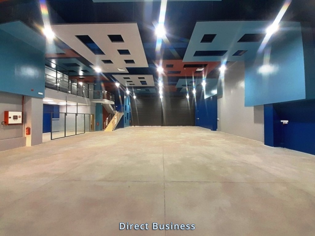 A louer – Bâtiment de 1.600 m² – show-room et atelier automobiles – Zenata, Casablanca