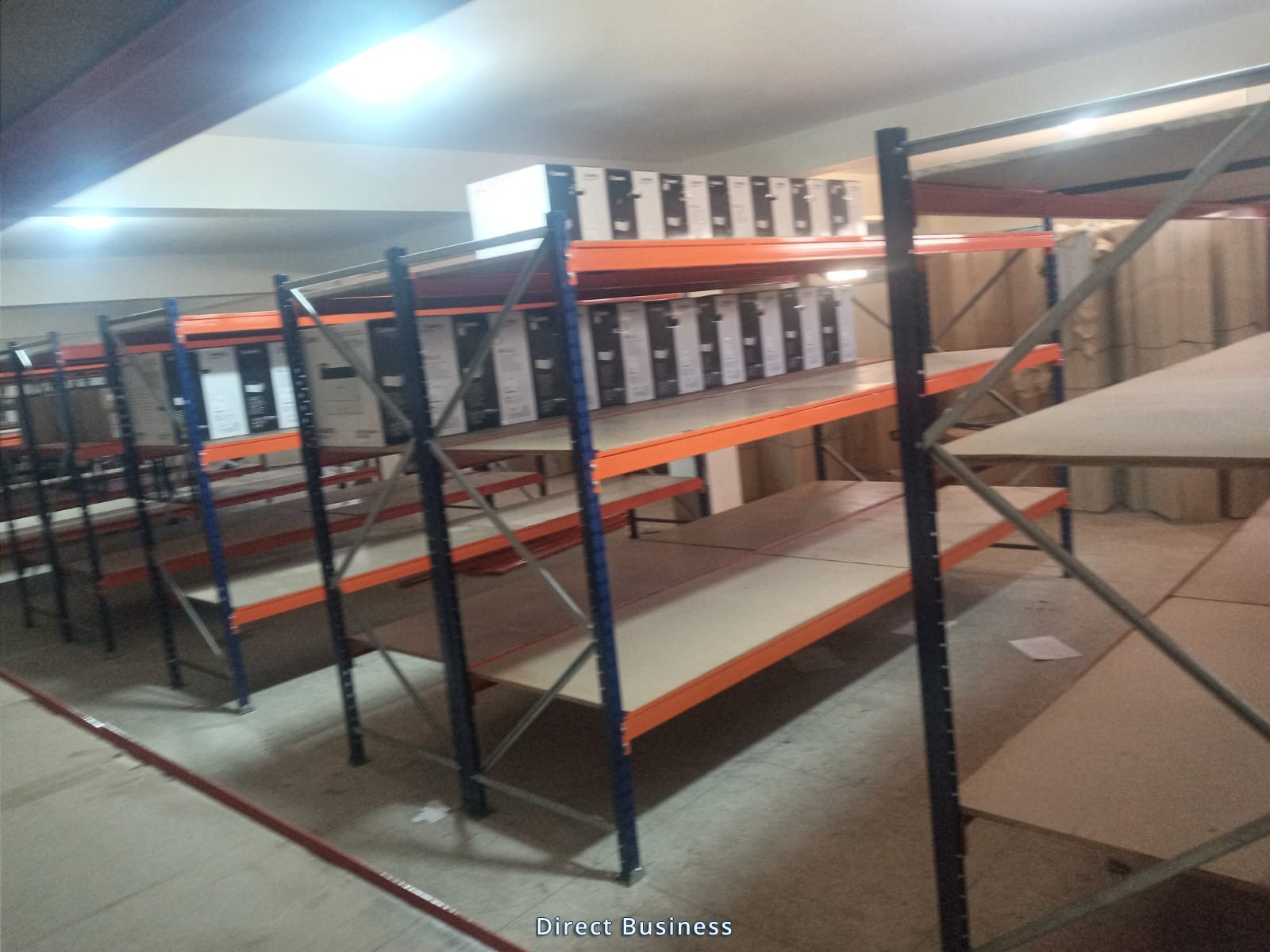 Rayonnage léger, lourd et mi-lourd