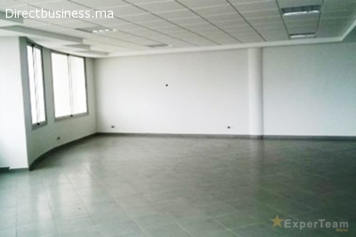 A louer — Bureaux de 91 m² à 186 m² en plateaux de 400 m² —