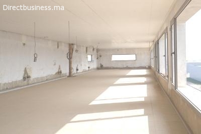 Bâtiment de production et show-room commercial de 3.000 m²