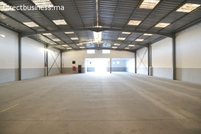 Usine 820 m² à louer à Bouskoura